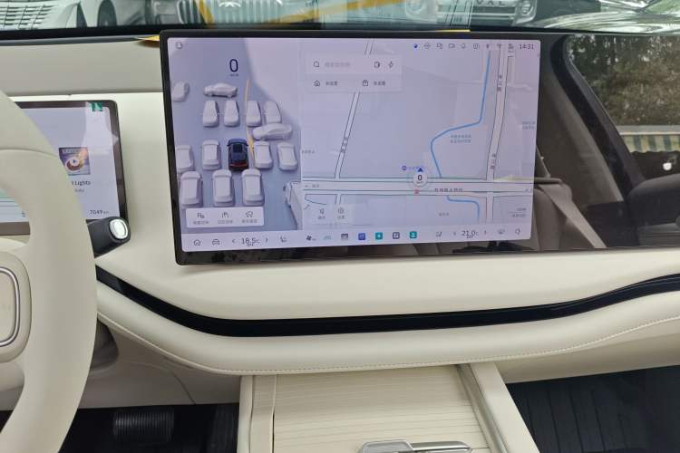 Used Wey Lanshan 2025 Four-Wheel Drive Max Audio And AC Panel