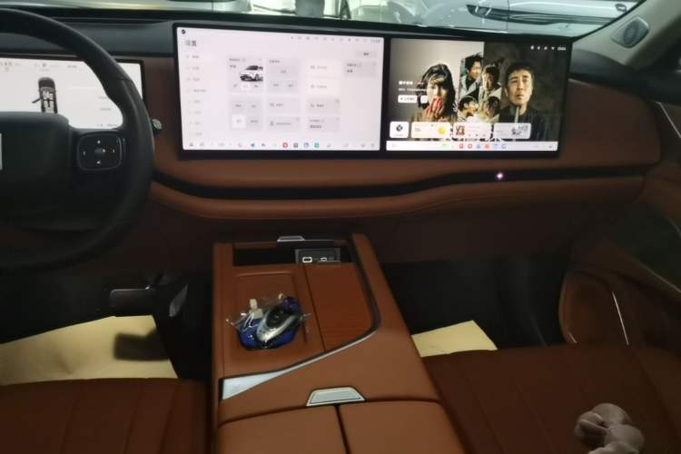 Used Wey Lanshan 2025 Four-Wheel Drive Max Audio And AC Panel