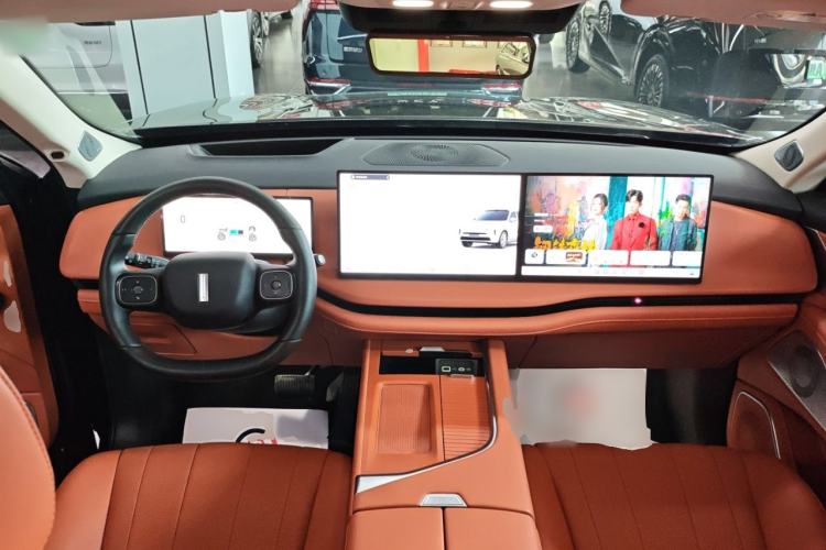 Used Wey Lanshan 2025 Four-Wheel Drive Max Center Console