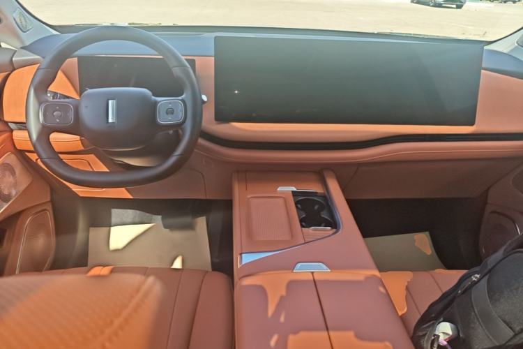 Used Wey Lanshan 2025 Four-Wheel Drive Ultra Center Console