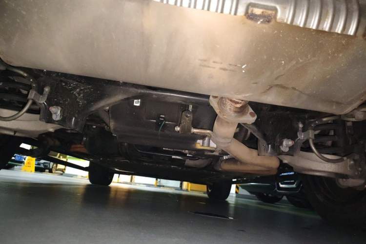 Used Wey Lanshan 2025 Four-Wheel Drive Max Chassis Rear