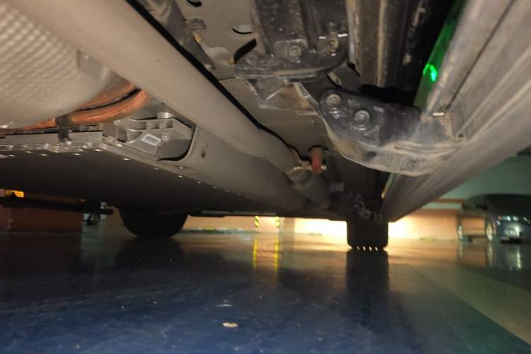 Used Wey Lanshan 2025 Four-Wheel Drive Max Chassis Rear Right