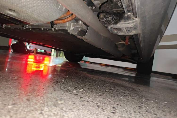 Used Wey Lanshan 2025 Four-Wheel Drive Max Chassis Rear Right
