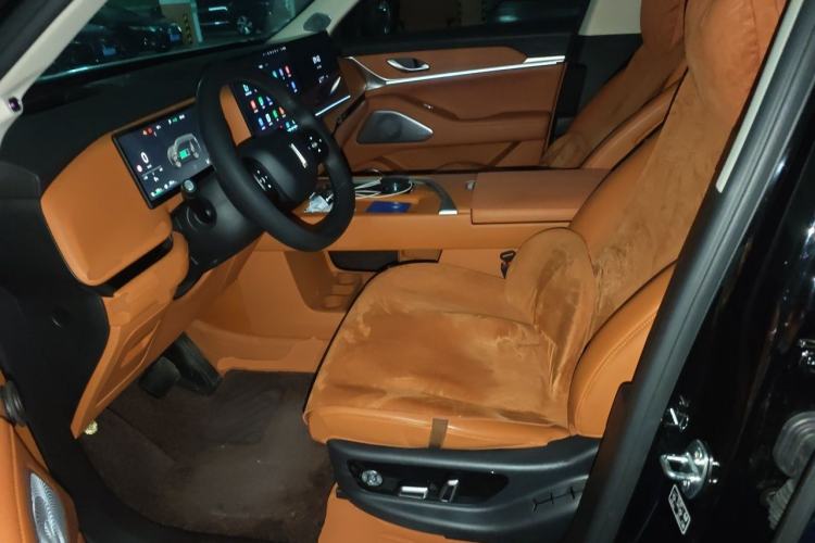 Used Wey Lanshan 2025 Four-Wheel Drive Max Driver Seat