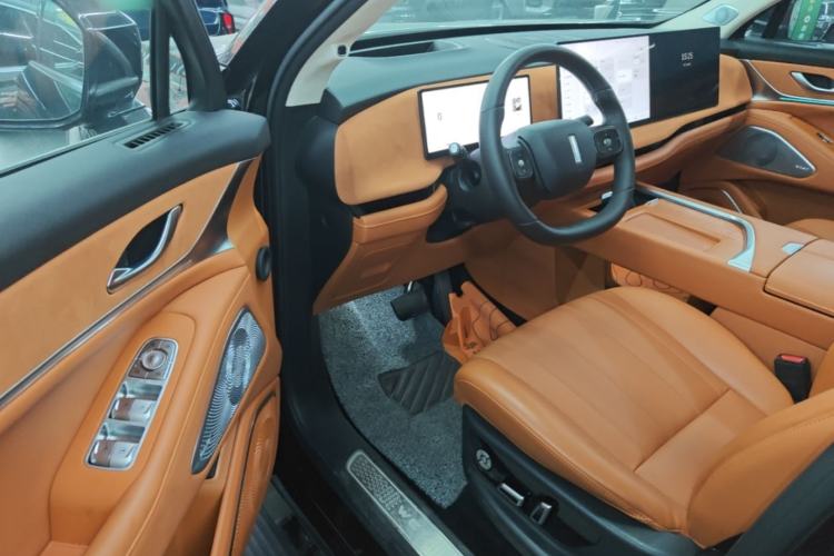 Used Wey Lanshan 2025 Four-Wheel Drive Ultra Driver Seat
