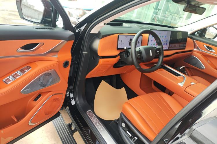 Used Wey Lanshan 2025 Four-Wheel Drive Ultra Driver Seat