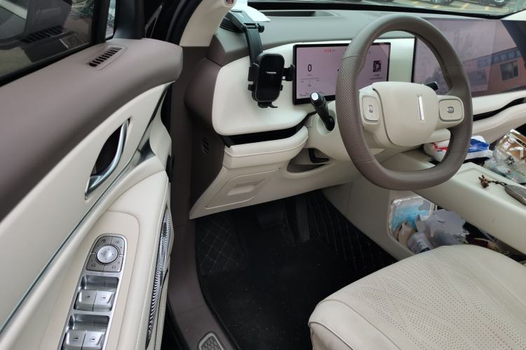 Used Wey Lanshan 2025 Four-Wheel Drive Max Driver Seat