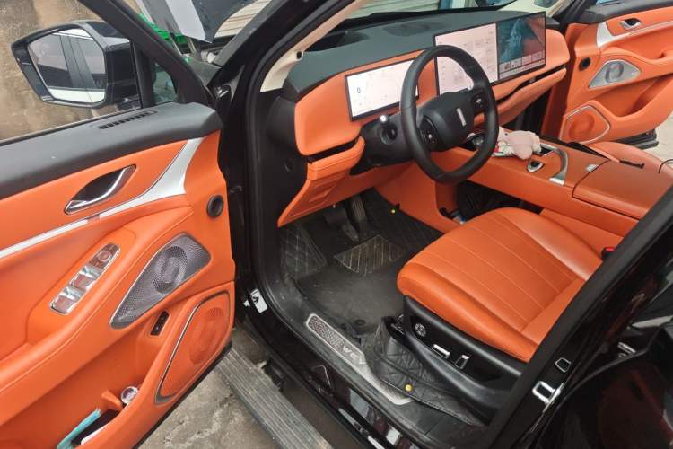 Used Wey Lanshan 2025 Four-Wheel Drive Max Driver Seat