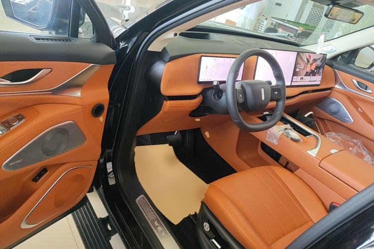 Used Wey Lanshan 2025 Four-Wheel Drive Ultra Driver Seat