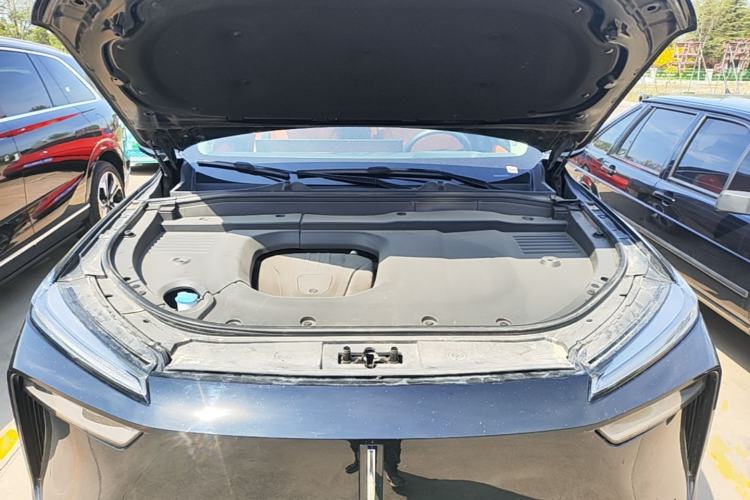 Used Wey Lanshan 2025 Four-Wheel Drive Max Engine Bay