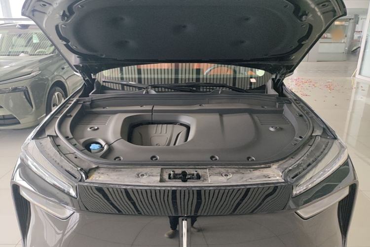 Used Wey Lanshan 2025 Four-Wheel Drive Ultra Engine Bay