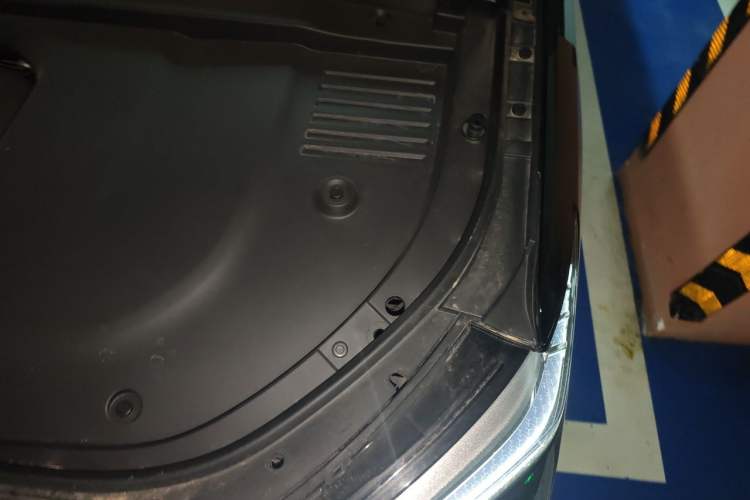 Used Wey Lanshan 2025 Four-Wheel Drive Max Engine Bay Left