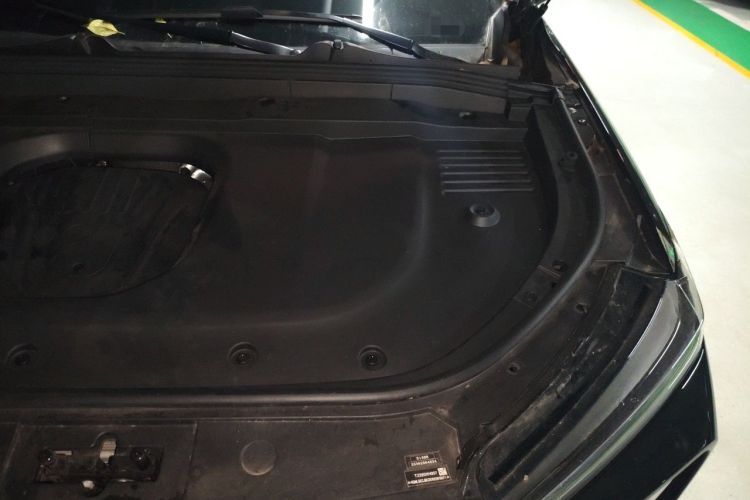 Used Wey Lanshan 2025 Four-Wheel Drive Max Engine Bay Left