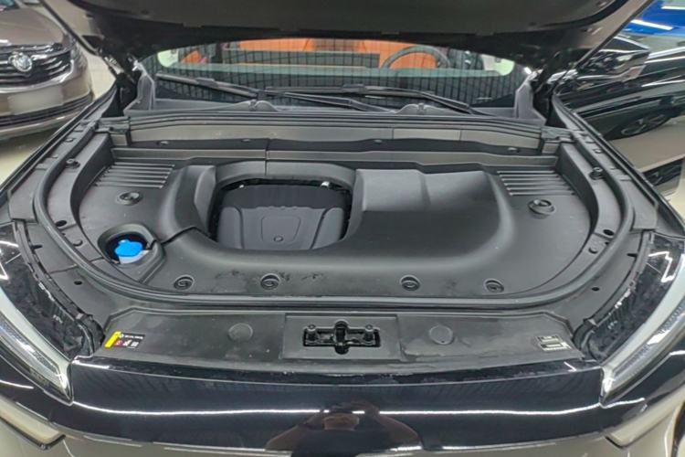Used Wey Lanshan 2025 Four-Wheel Drive Max Engine Bay
