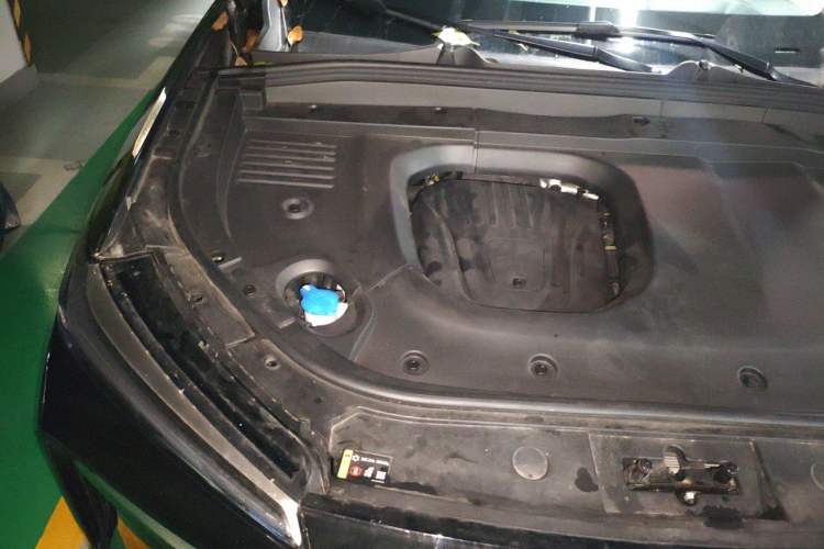 Used Wey Lanshan 2025 Four-Wheel Drive Max Engine Bay Right