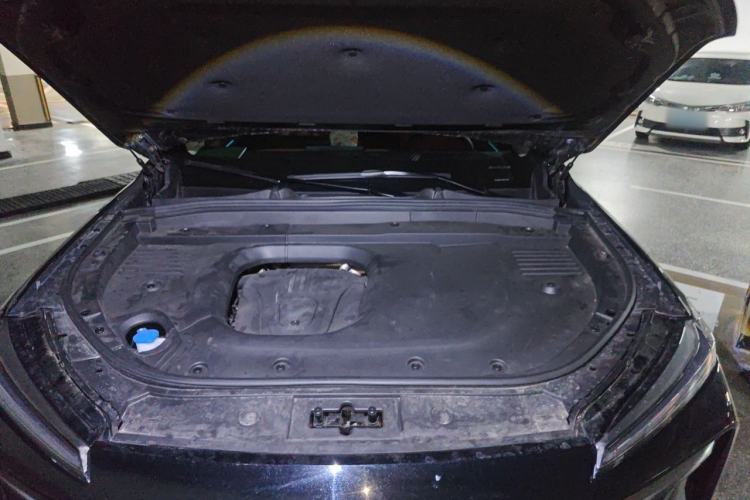 Used Wey Lanshan 2025 Four-Wheel Drive Max Engine Bay
