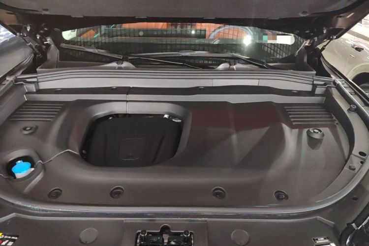 Used Wey Lanshan 2025 Four-Wheel Drive Max Engine Bay