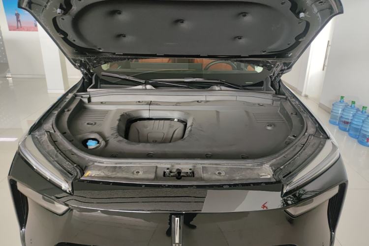 Used Wey Lanshan 2025 Four-Wheel Drive Ultra Engine Bay