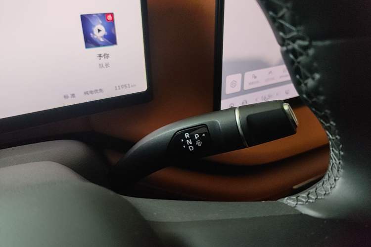 Used Wey Lanshan 2025 Four-Wheel Drive Ultra Gear Lever
