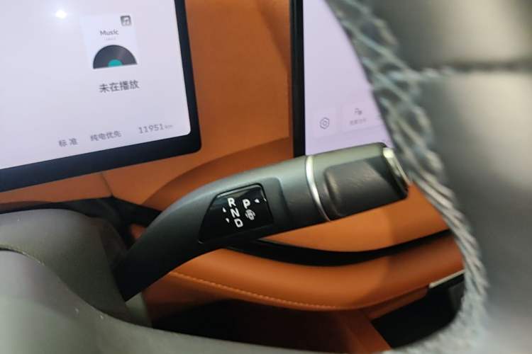 Used Wey Lanshan 2025 Four-Wheel Drive Max Gear Lever