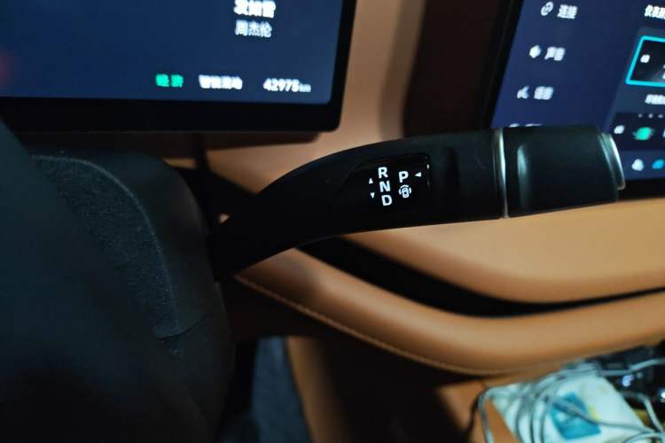 Used Wey Lanshan 2025 Four-Wheel Drive Max Gear Lever