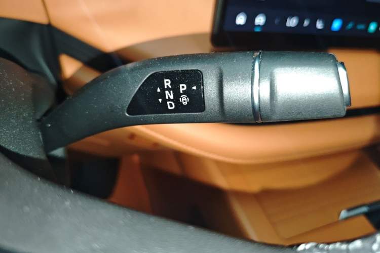 Used Wey Lanshan 2025 Four-Wheel Drive Max Gear Lever