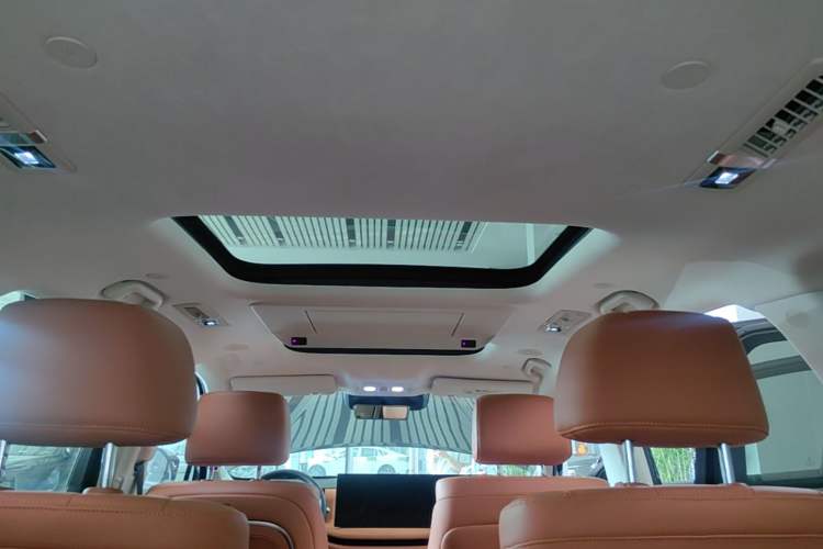 Used Wey Lanshan 2025 Four-Wheel Drive Ultra Headliner