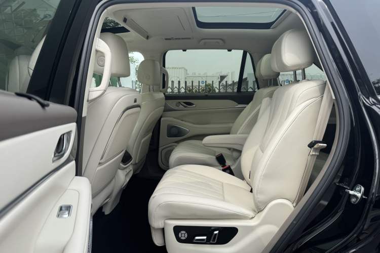 Used Wey Lanshan 2025 Four-Wheel Drive Max Interior 2