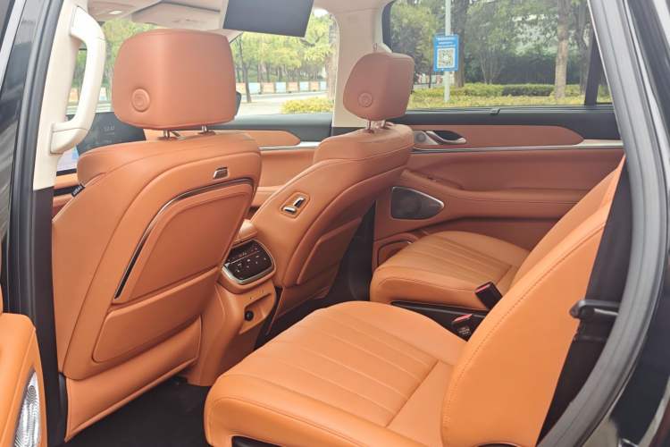 Used Wey Lanshan 2025 Four-Wheel Drive Ultra Interior 3