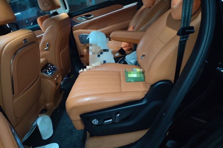 Used Wey Lanshan 2025 Four-Wheel Drive Max Interior 4