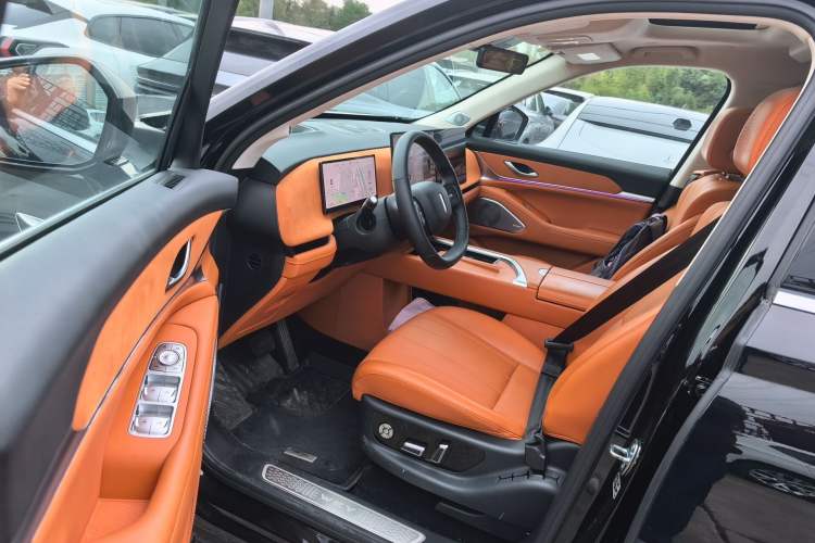 Used Wey Lanshan 2025 Four-Wheel Drive Ultra Interior 5