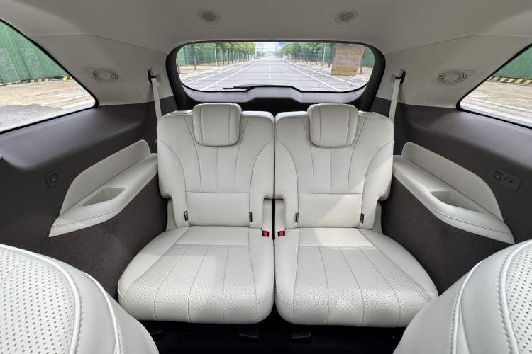 Used Wey Lanshan 2025 Four-Wheel Drive Max Interior 8