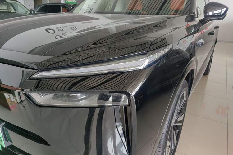 Used Wey Lanshan 2025 Four-Wheel Drive Ultra Left Front Headlight