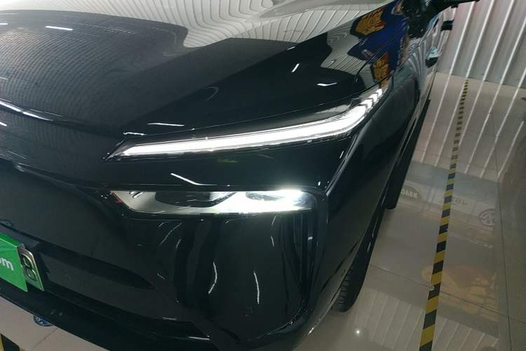 Used Wey Lanshan 2025 Four-Wheel Drive Max Left Front Headlight
