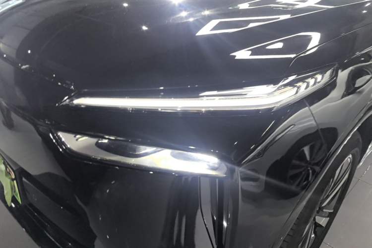 Used Wey Lanshan 2025 Four-Wheel Drive Max Left Front Headlight