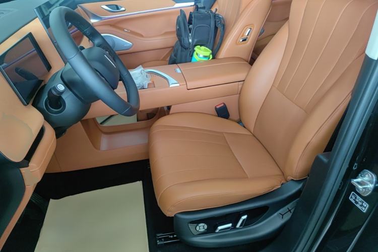 Used Wey Lanshan 2025 Four-Wheel Drive Ultra Left Front Seat