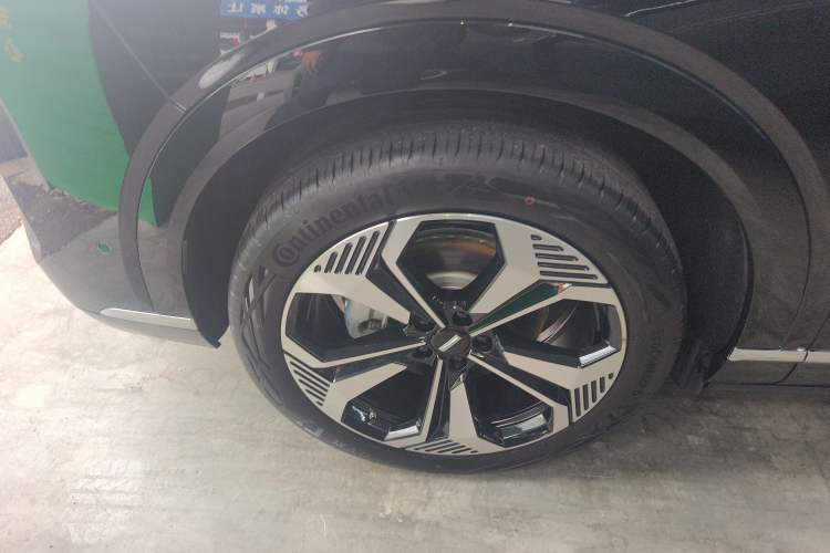 Used Wey Lanshan 2025 Four-Wheel Drive Ultra Left Front Wheel Hub