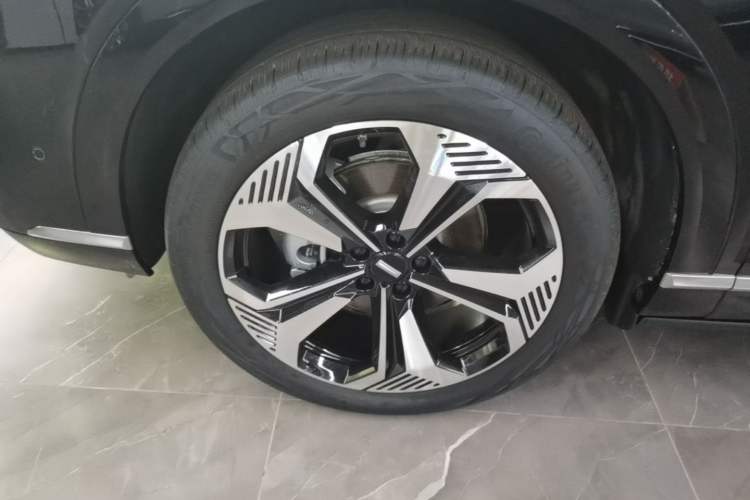 Used Wey Lanshan 2025 Four-Wheel Drive Max Left Front Wheel Hub