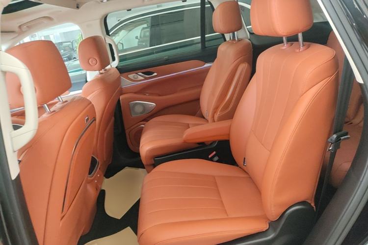 Used Wey Lanshan 2025 Four-Wheel Drive Max Left Rear Seat