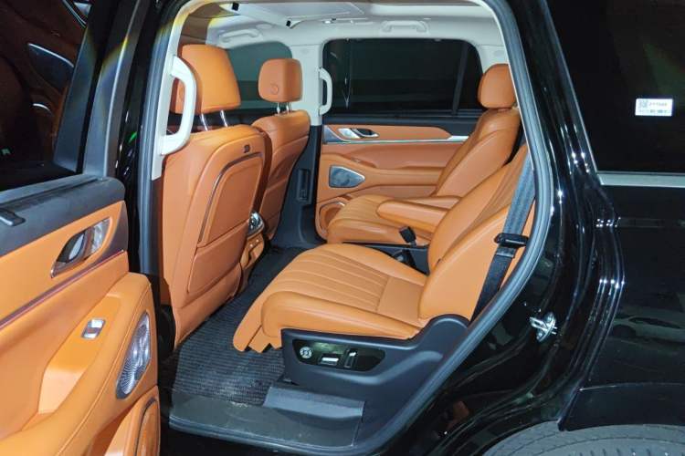 Used Wey Lanshan 2025 Four-Wheel Drive Max Left Rear Seat