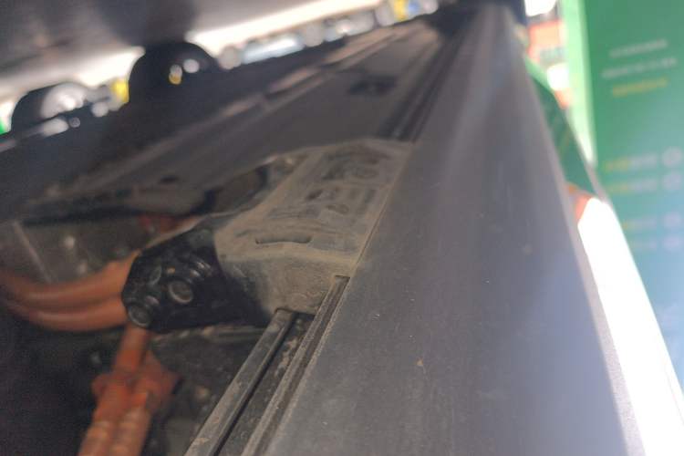 Used Wey Lanshan 2025 Four-Wheel Drive Ultra Left Side Sill