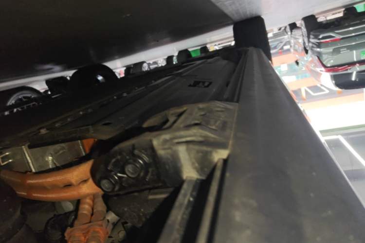 Used Wey Lanshan 2025 Four-Wheel Drive Ultra Left Side Sill