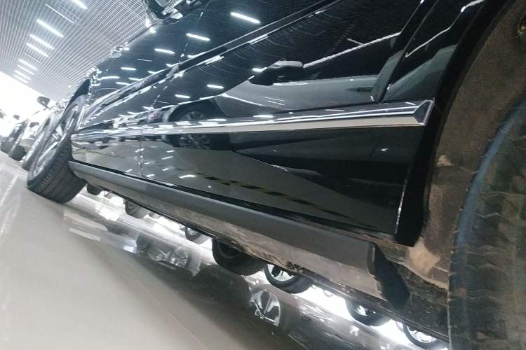 Used Wey Lanshan 2025 Four-Wheel Drive Max Left Side Sill