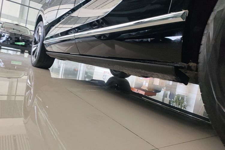 Used Wey Lanshan 2025 Four-Wheel Drive Ultra Left Side Sill