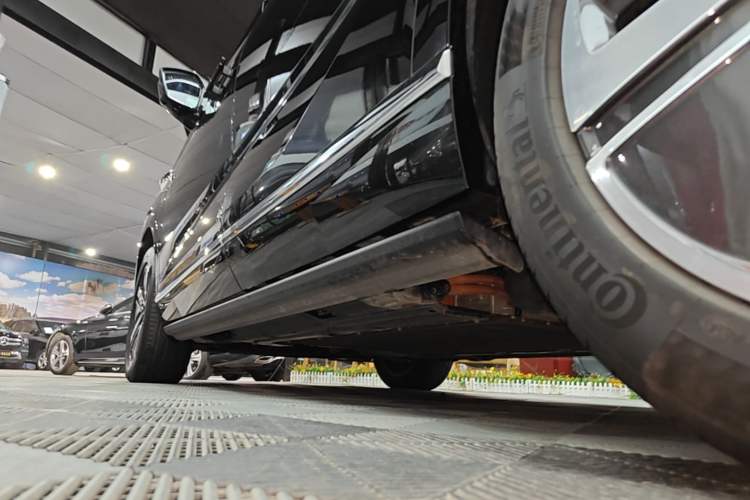 Used Wey Lanshan 2025 Four-Wheel Drive Max Left Side Sill
