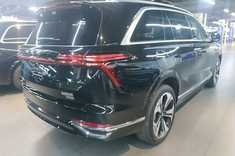 Used Wey Lanshan 2025 Four-Wheel Drive Max Rear Right 45 Deg