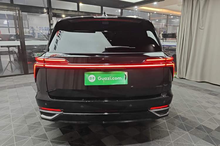 Used Wey Lanshan 2025 Four-Wheel Drive Max Rear