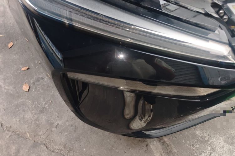 Used Wey Lanshan 2025 Four-Wheel Drive Max Right Front Headlight