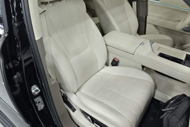 Used Wey Lanshan 2025 Four-Wheel Drive Max Right Front Seat