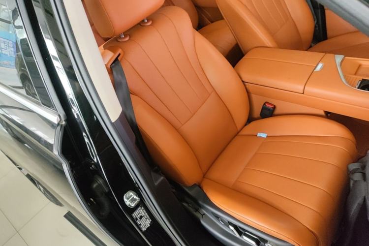 Used Wey Lanshan 2025 Four-Wheel Drive Ultra Right Front Seat